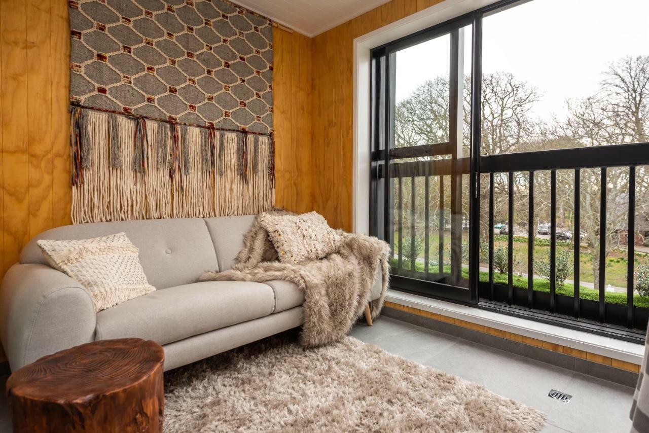 Penthouse With Park View Lejlighed Christchurch Eksteriør billede